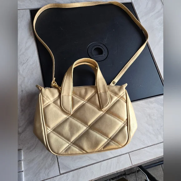 Objectives purse/ Crossbody. Cross patch with metal cross pattern on front. - Picture 2 of 12